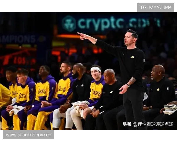 NBA赛后深度分析:关键数据与战术解读助你全面掌握比赛全貌 - 副本 (3) NBA赛后深度分析:关键数据与战术解读助你全面掌握比赛全貌 - 副本 (3)